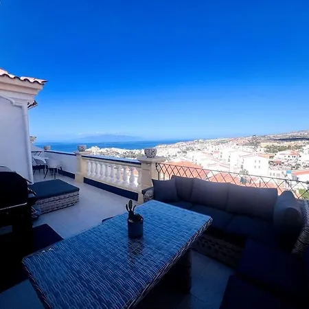 Ocean View With Pools Appartement *