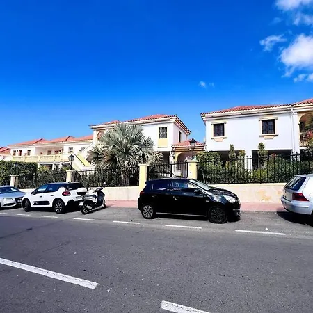 Appartamento Ocean View With Pools